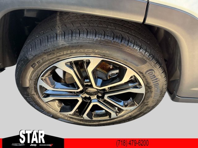 Certified Used 2023 Bright White Clearcoat Jeep Limited image 8