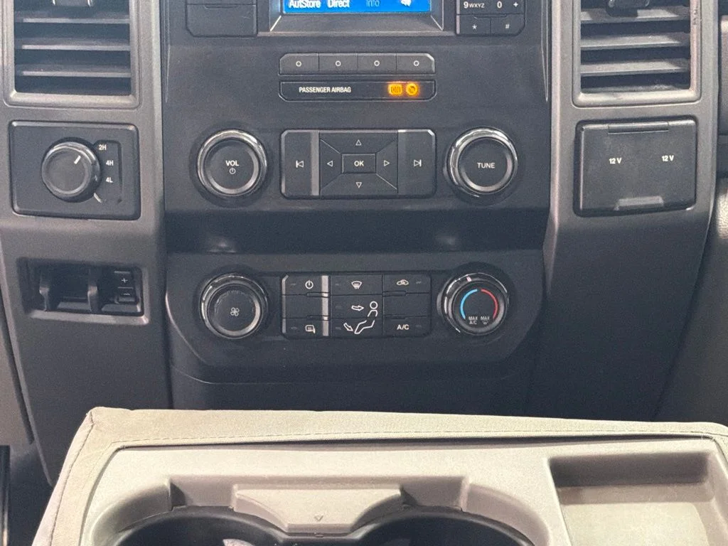 Used 2019 Oxford White Ford XL image 16