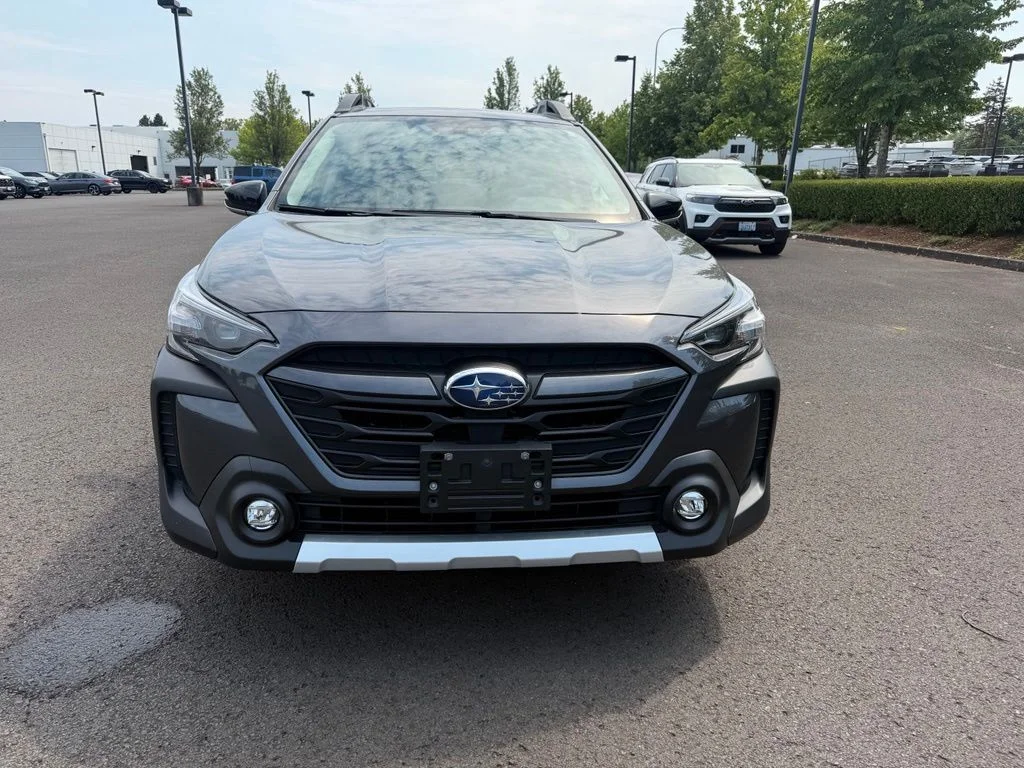 Used 2023 Magnetite Gray Metallic Subaru Limited image 2
