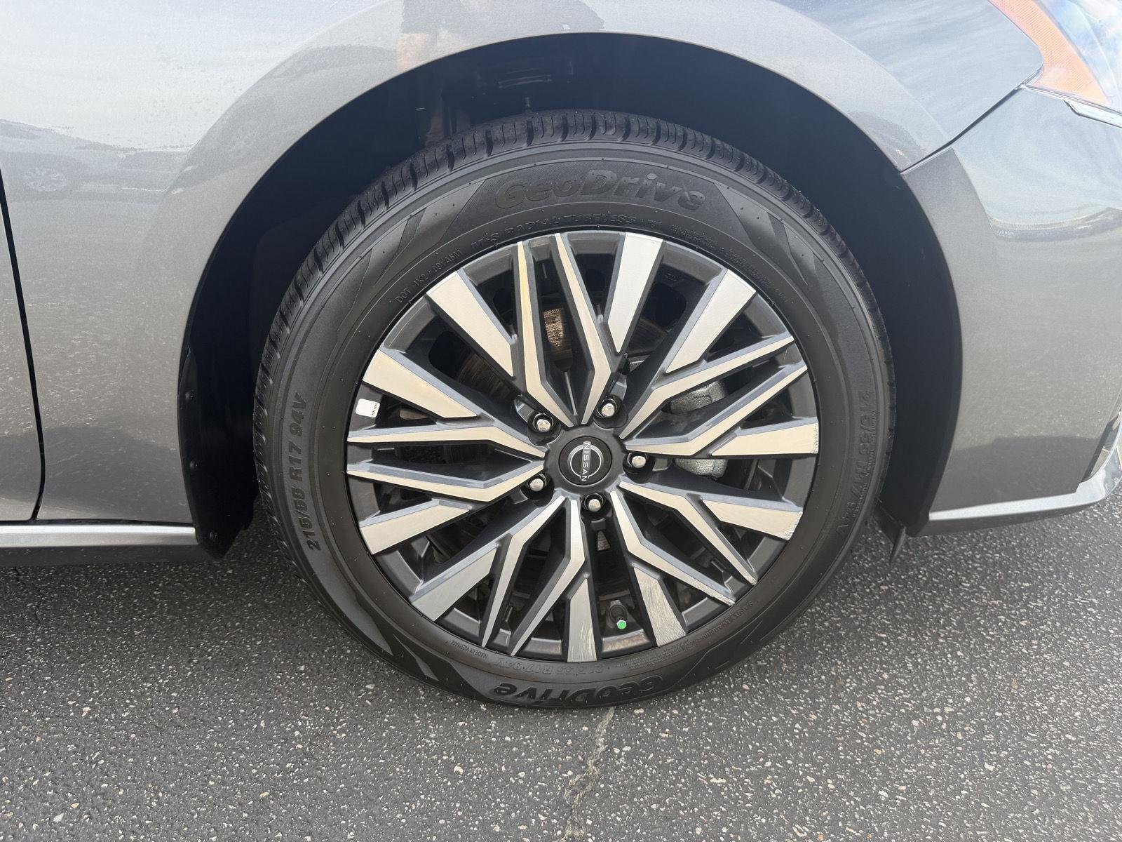 Used 2025 Gun Metallic Nissan SV image 9