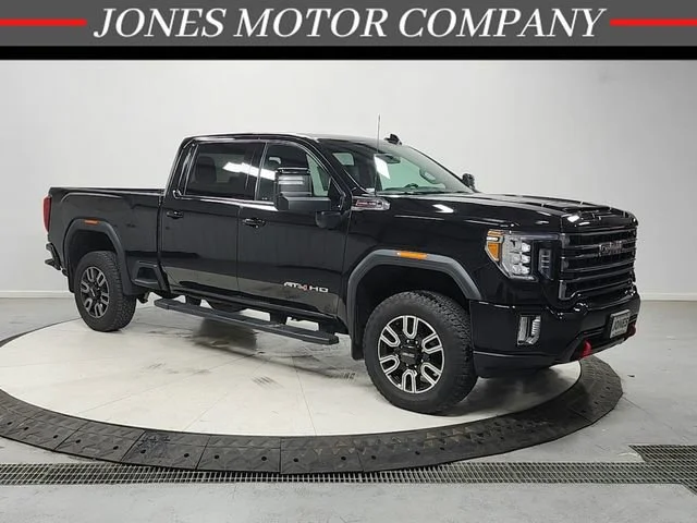 2023 GMC Sierra AT4 4WD Crew Cab Standard Box's photo