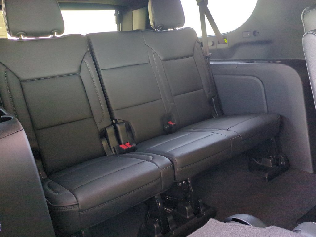 2026 GMC Yukon XL Denali - Photo 35