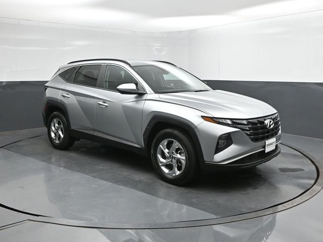 Used 2024 Silver Hyundai SEL image 26