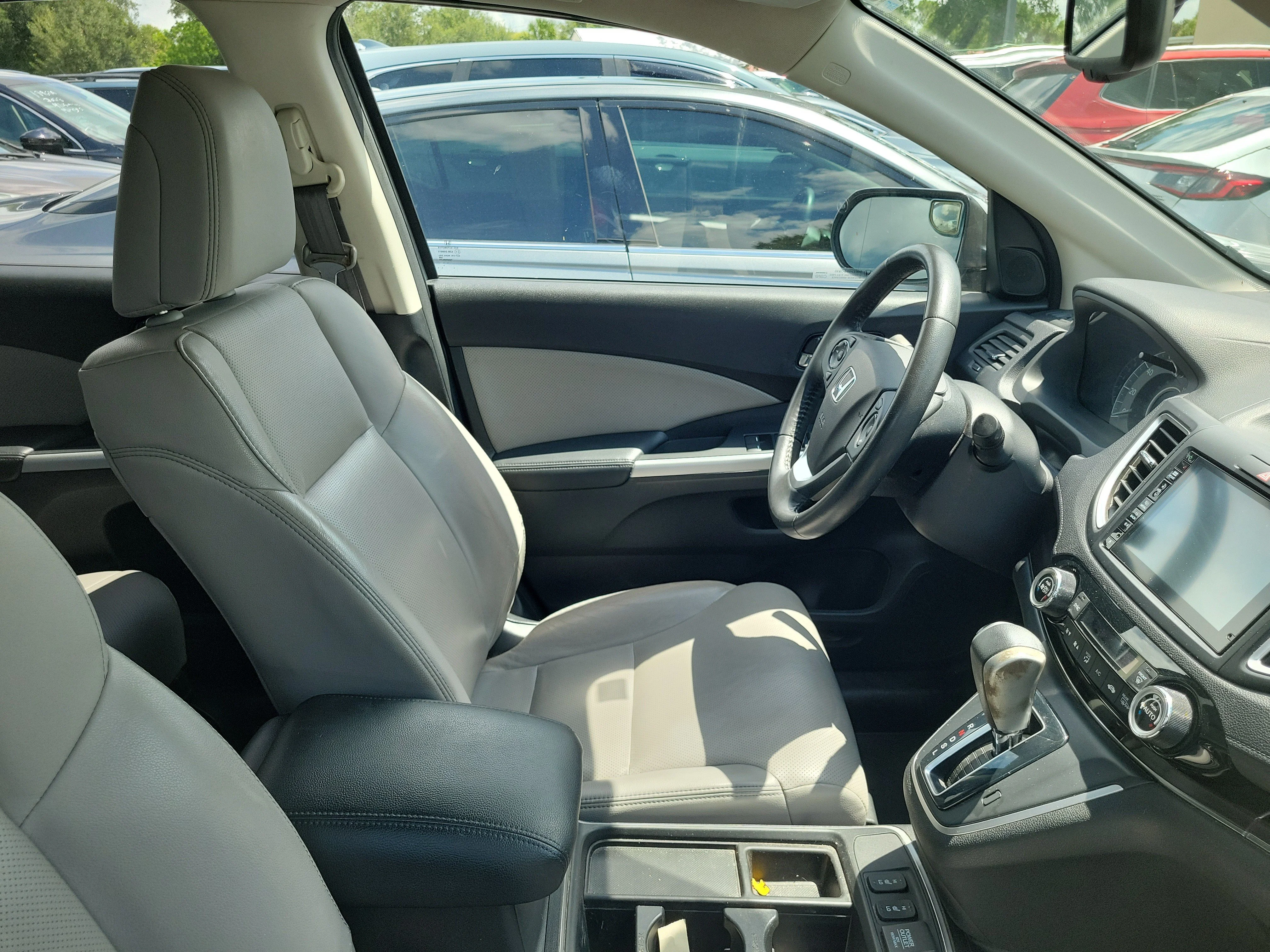 Used 2016 Alabaster Silver Metallic Honda EX-L image 3