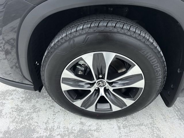 Used 2026 Black Toyota XLE image 10