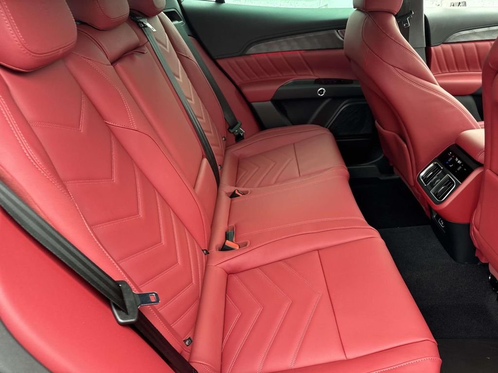 2026 Maserati Grecale Modena V6 - Photo 23