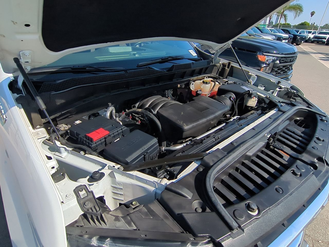 Used 2021 SUMMIT WHITE Chevrolet LT image 28