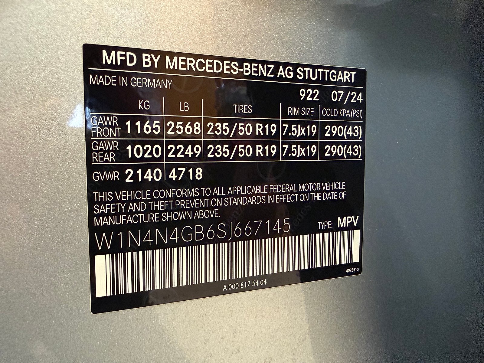 Certified Used 2025 Cirrus Silver Metallic Mercedes-Benz 4MATIC® image 26
