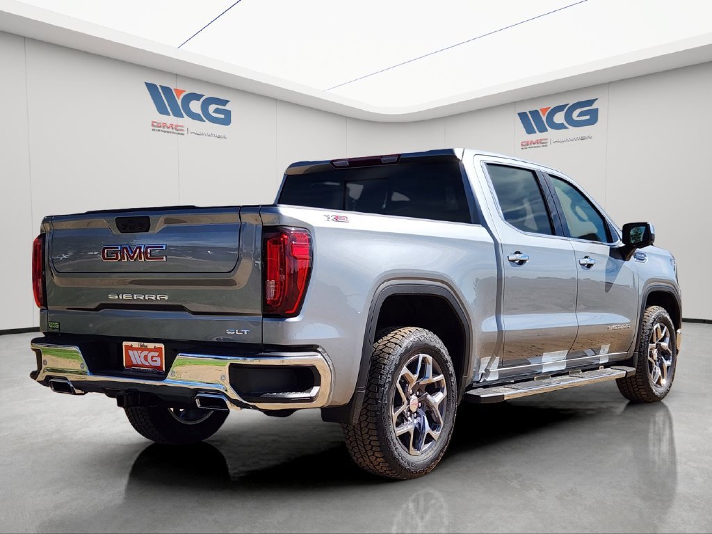 2026 GMC Sierra 1500 SLT - Photo 3
