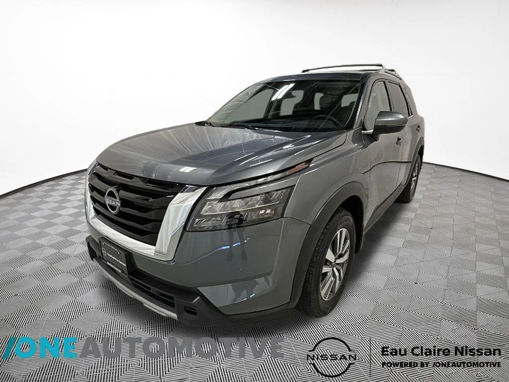 2025 Nissan Pathfinder SL 4WD's photo