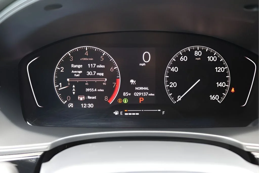 Used 2025 Gray Honda Sport image 23