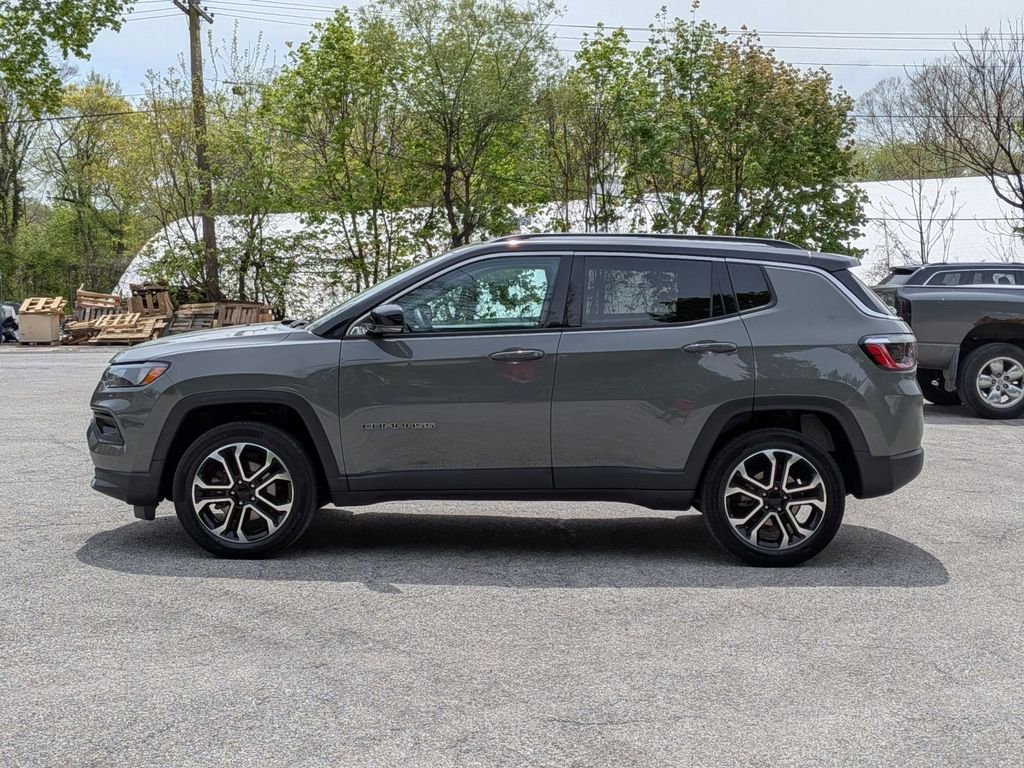 Used 2022 Gray Jeep Limited image 8