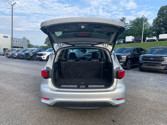 Used 2020 Silver INFINITI PURE image 8