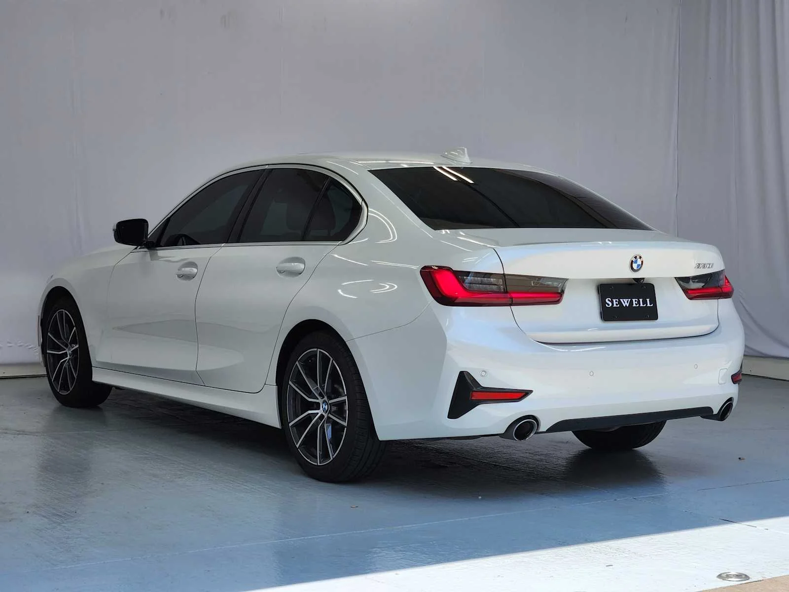Used 2021 Mineral White Metallic BMW 330i image 5