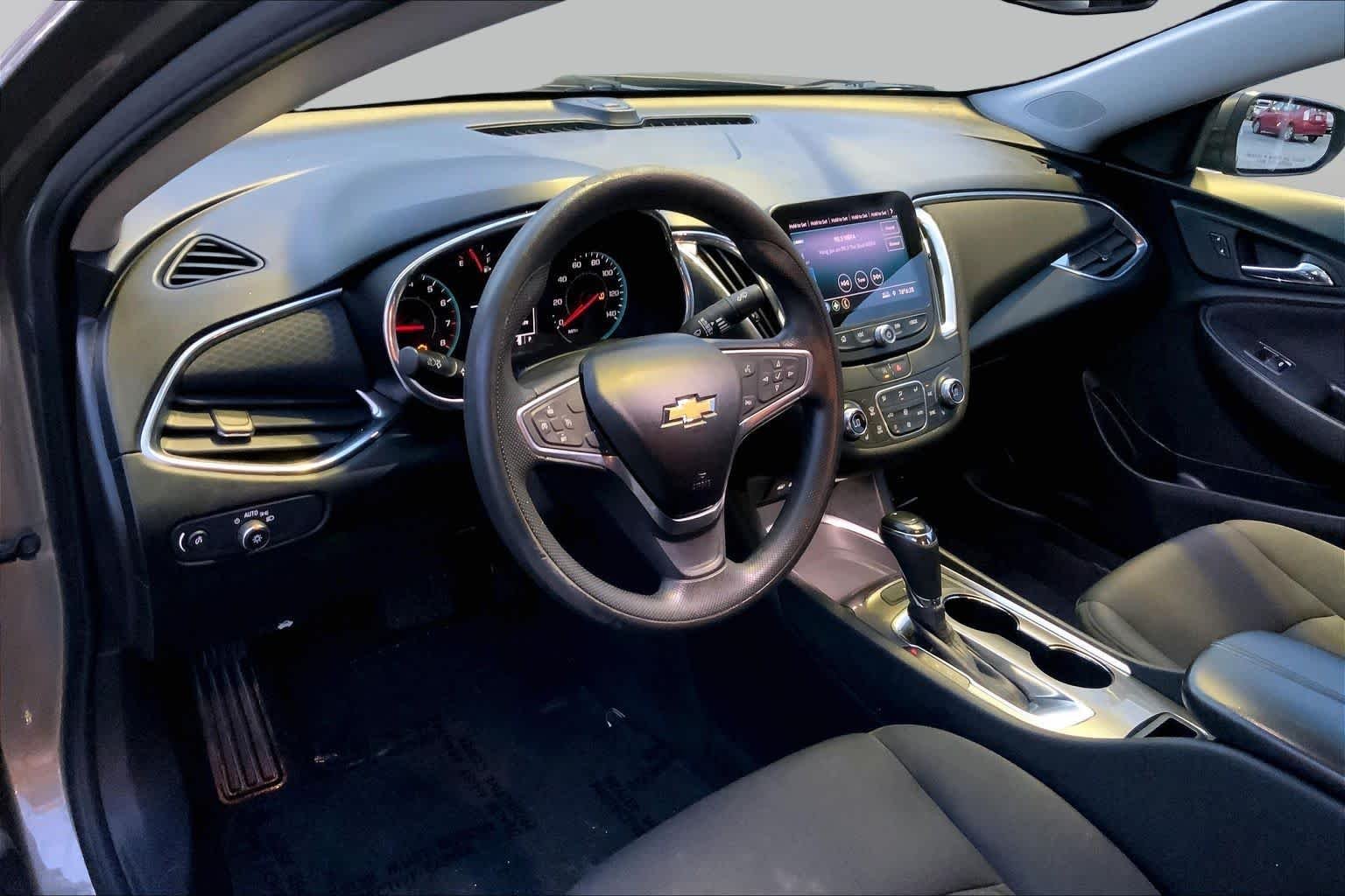 Used 2020 Stone Gray Metallic Chevrolet LT image 17