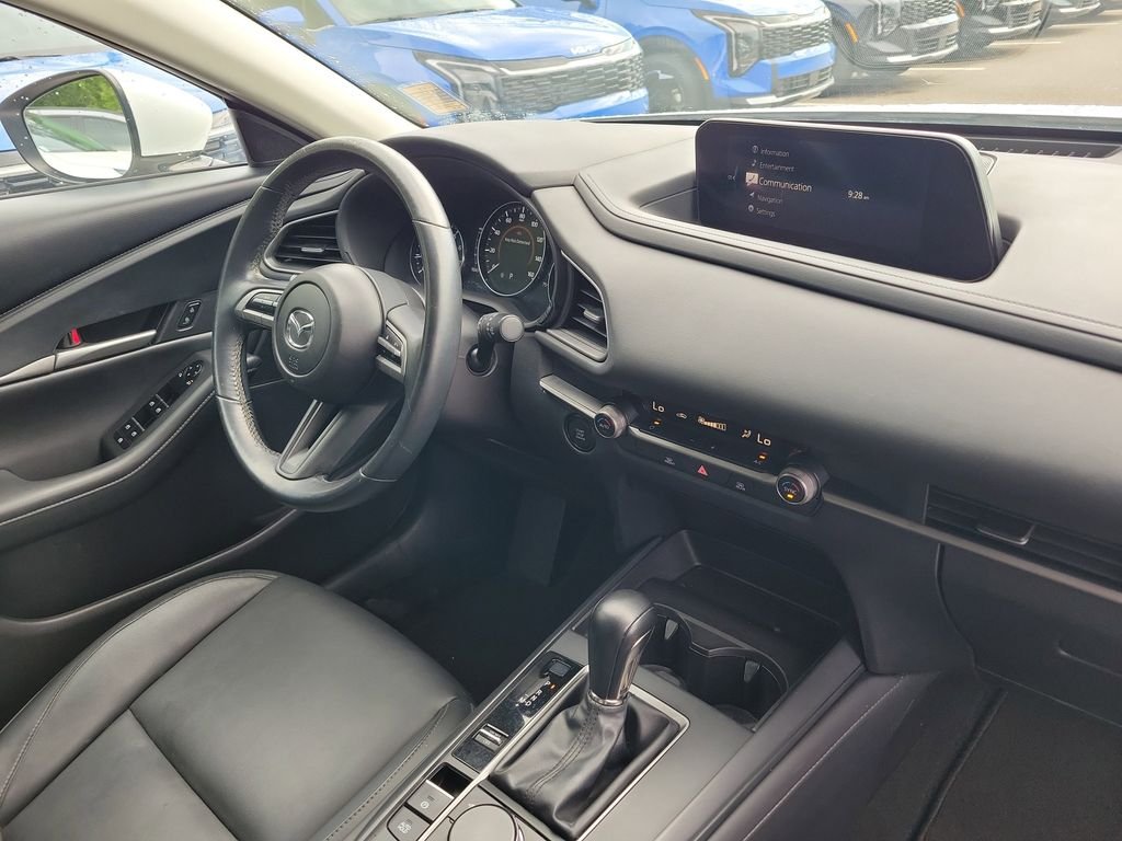 Used 2021 White Mazda Select image 8
