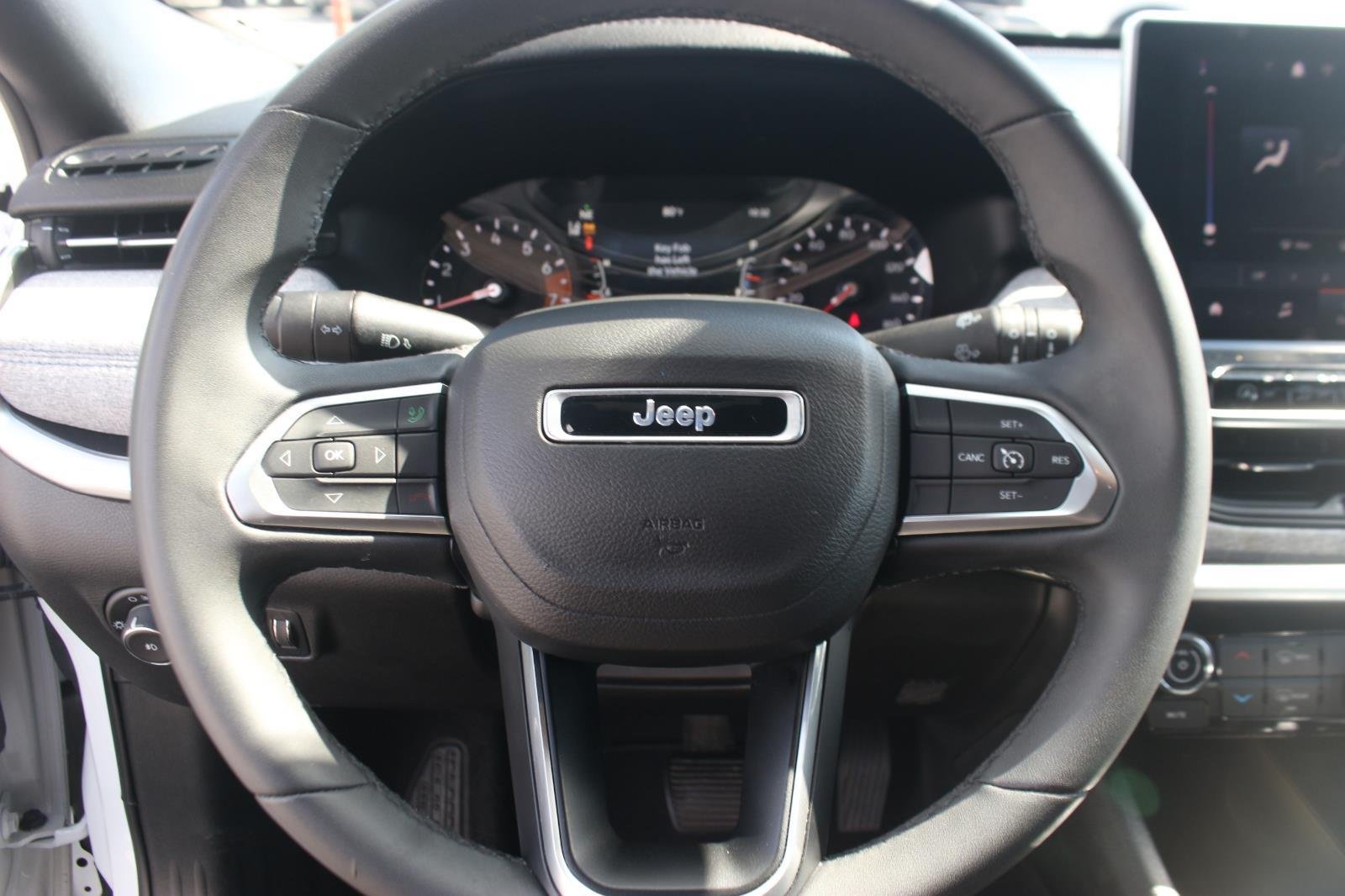 Used 2024 White Jeep Latitude image 17