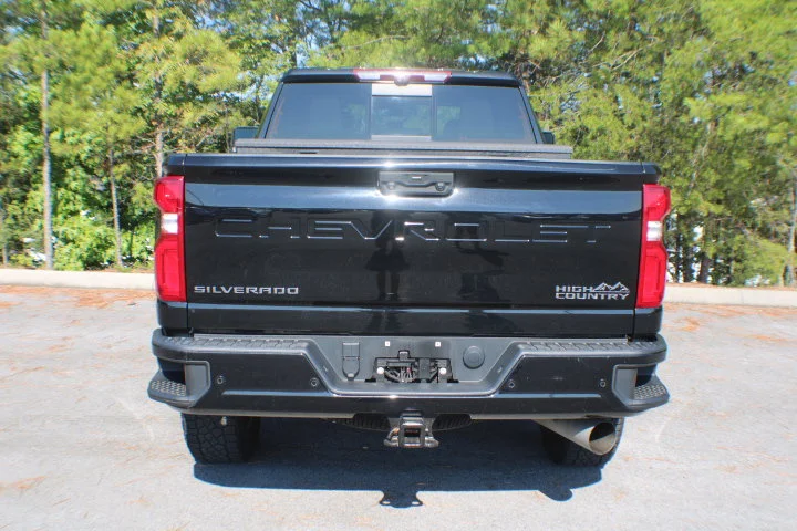 Used 2022 Mosaic Black Metallic Chevrolet High Country image 20