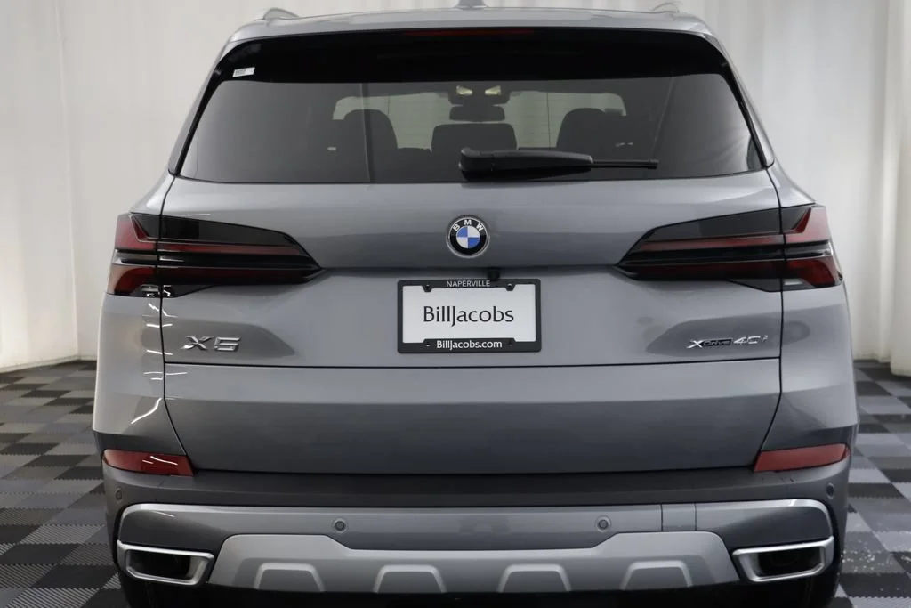 New 2026 SKYSCRAPER GREY BMW xDrive40i image 16