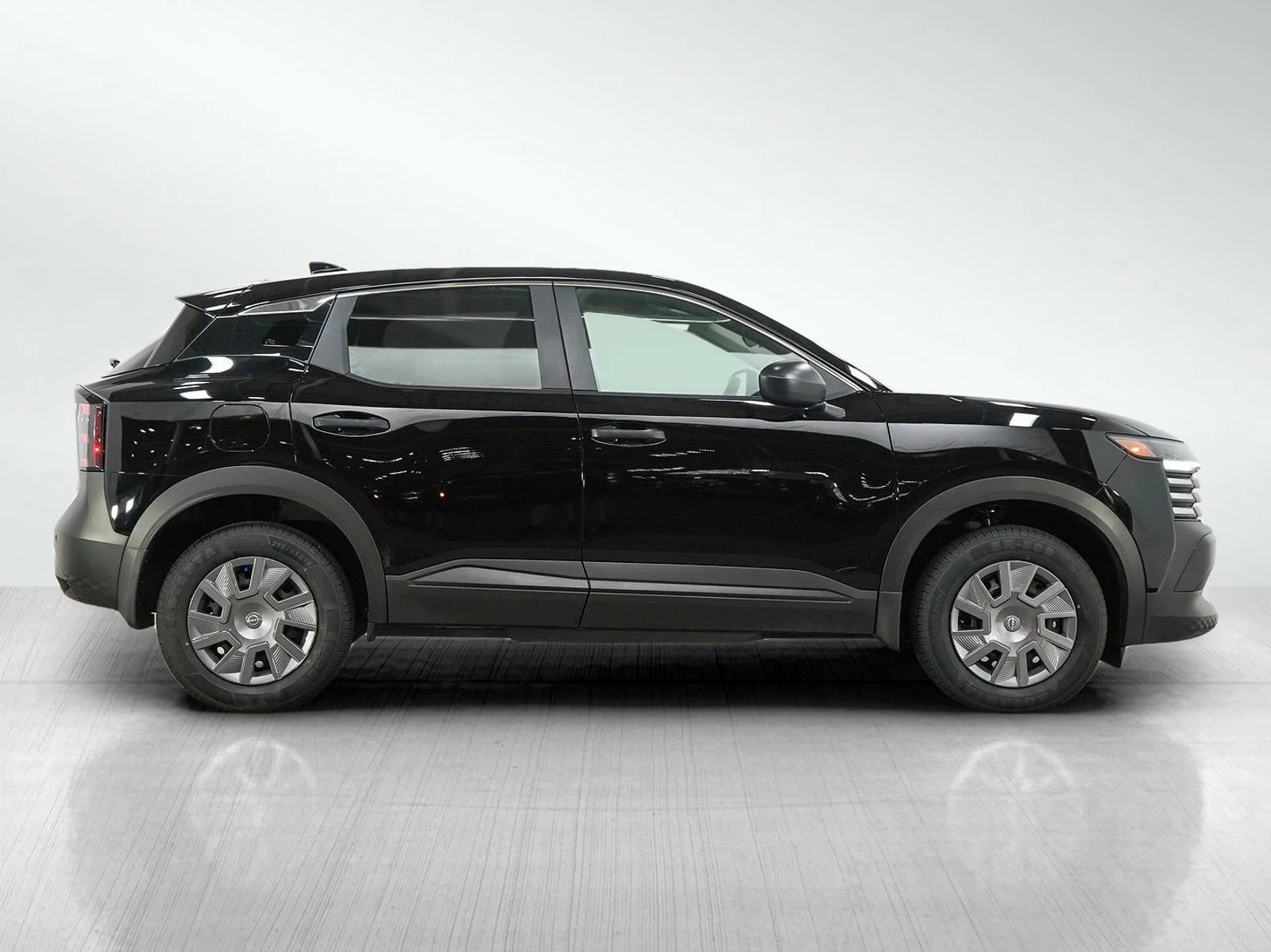 Used 2025 Super Black Nissan S image 6