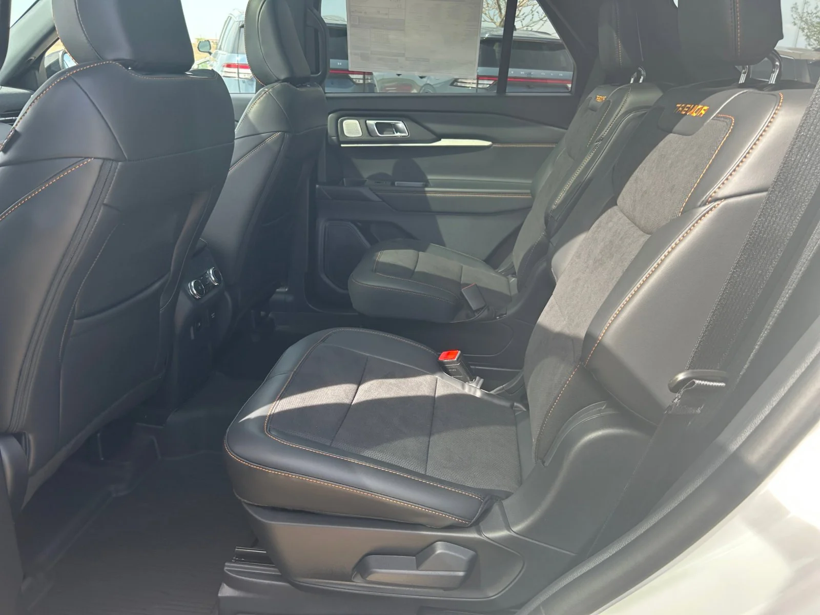 New 2026 Star White Metallic Tri-Coat Ford Tremor image 18