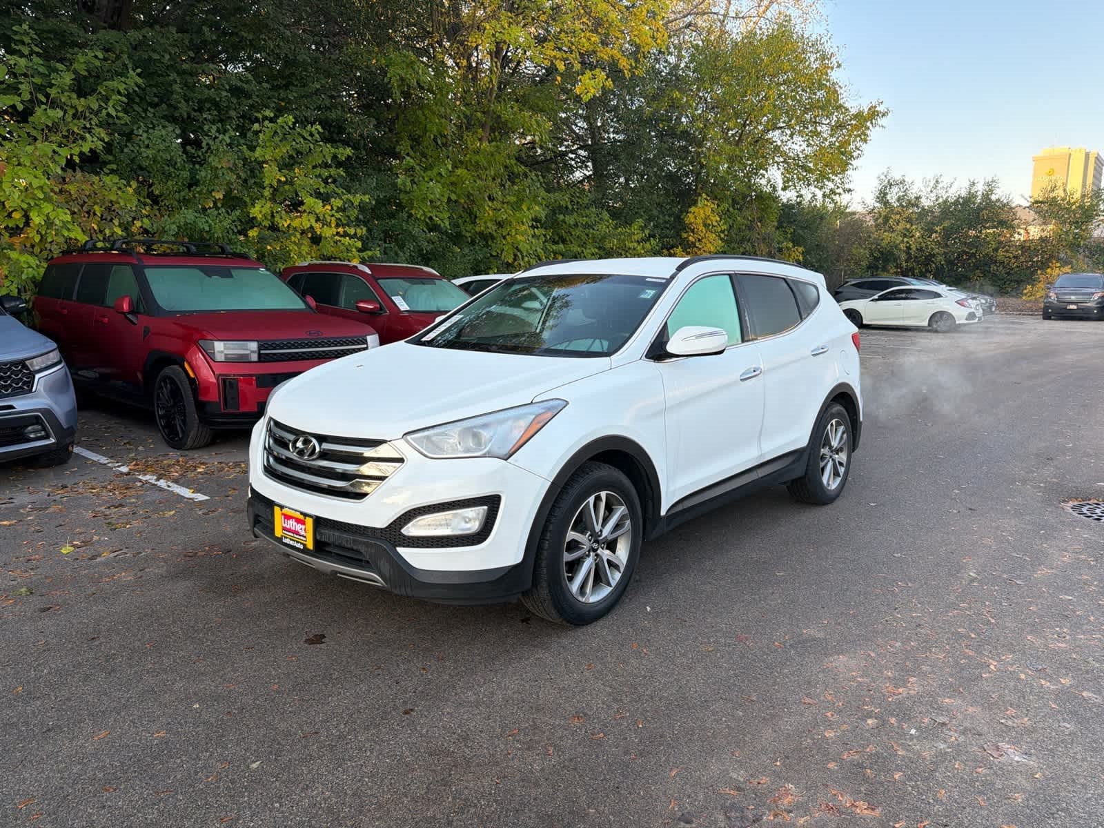 Used 2016 Frost White Pearl Hyundai  image 4