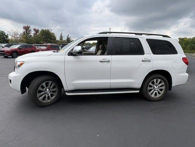 Used 2015 Super White Toyota Limited image 9