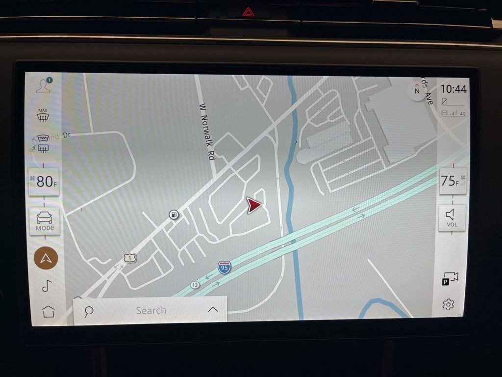 2025 Land Rover Range Rover SE - Photo 18