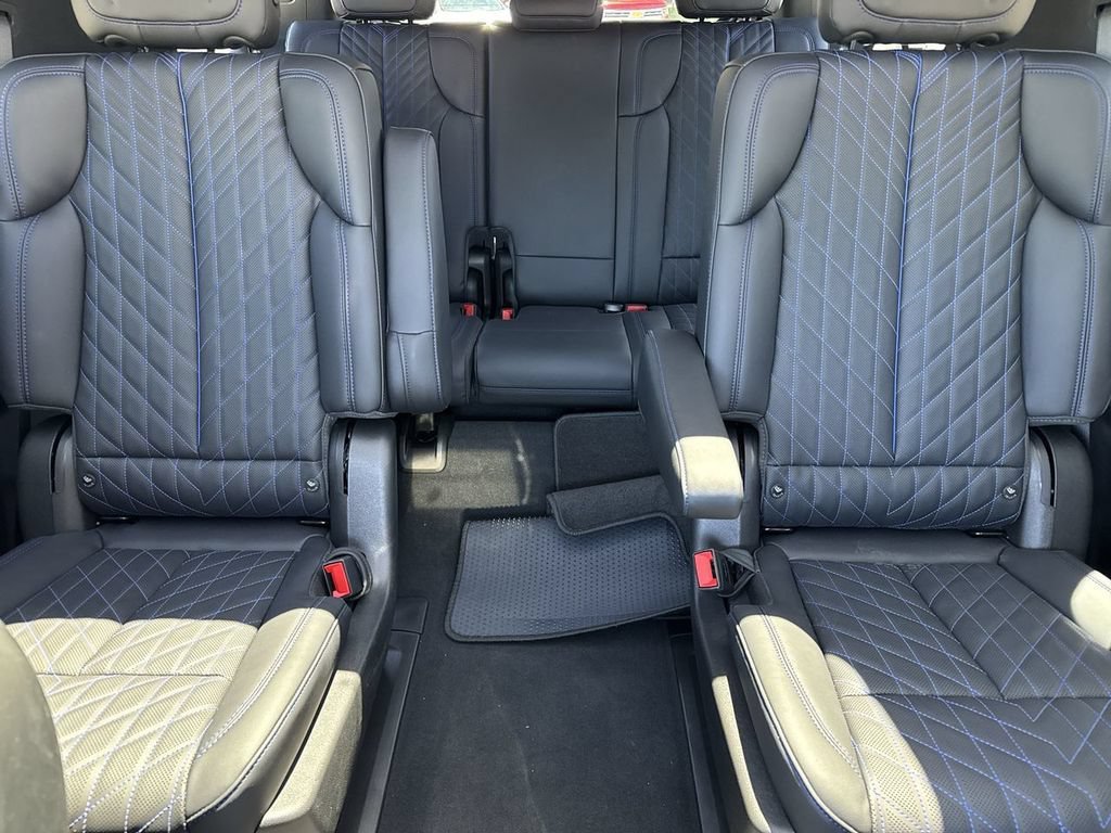 2026 Cadillac Escalade IQL Luxury - Photo 23