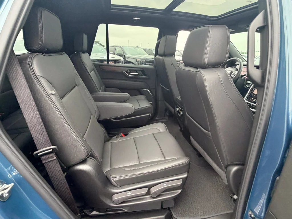 2026 GMC Yukon Denali - Photo 15