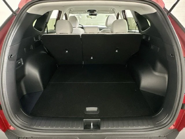 New 2026 Hyundai TUCSON SE