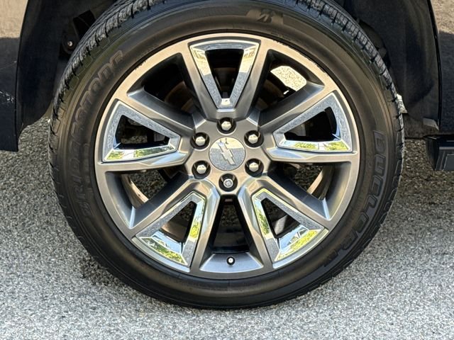 Used 2016 Black Chevrolet LTZ image 10
