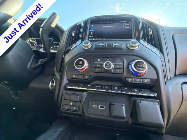 Used 2022 Gray GMC Denali image 34