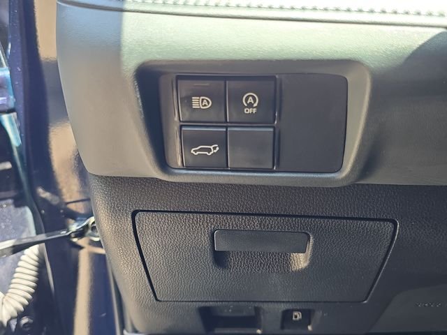 Used 2023  Toyota XLE image 26