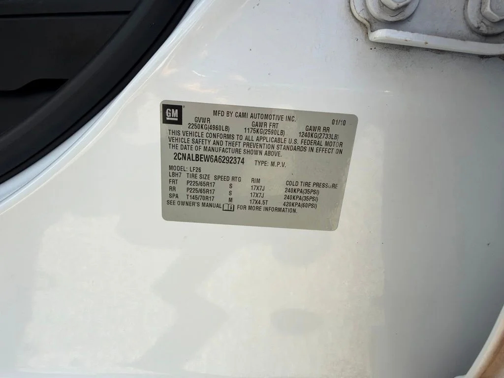Used 2010 Summit White Chevrolet LS image 14