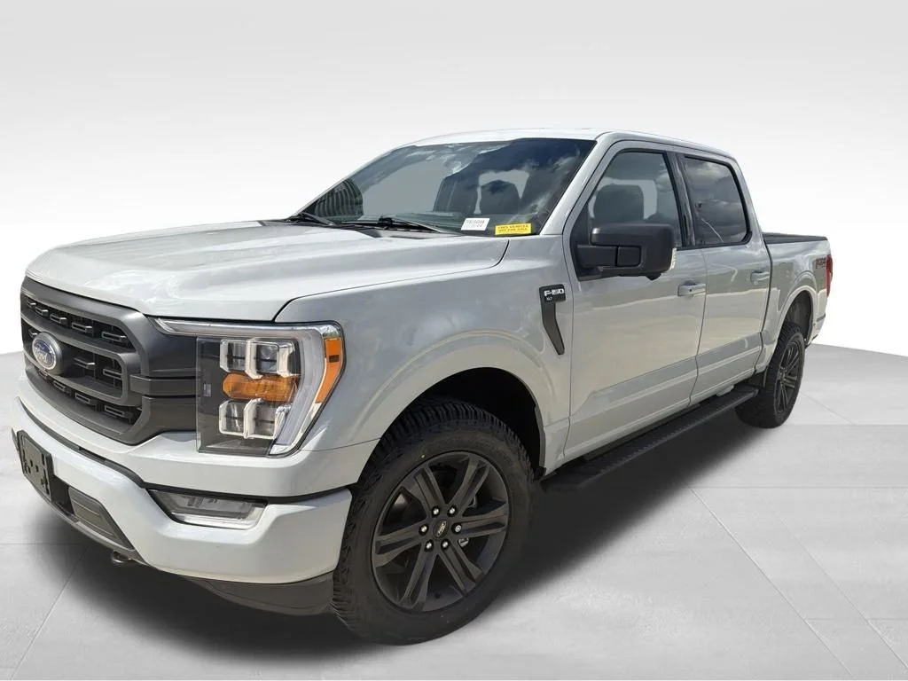 Used 2023 Avalanche Ford XLT image 5