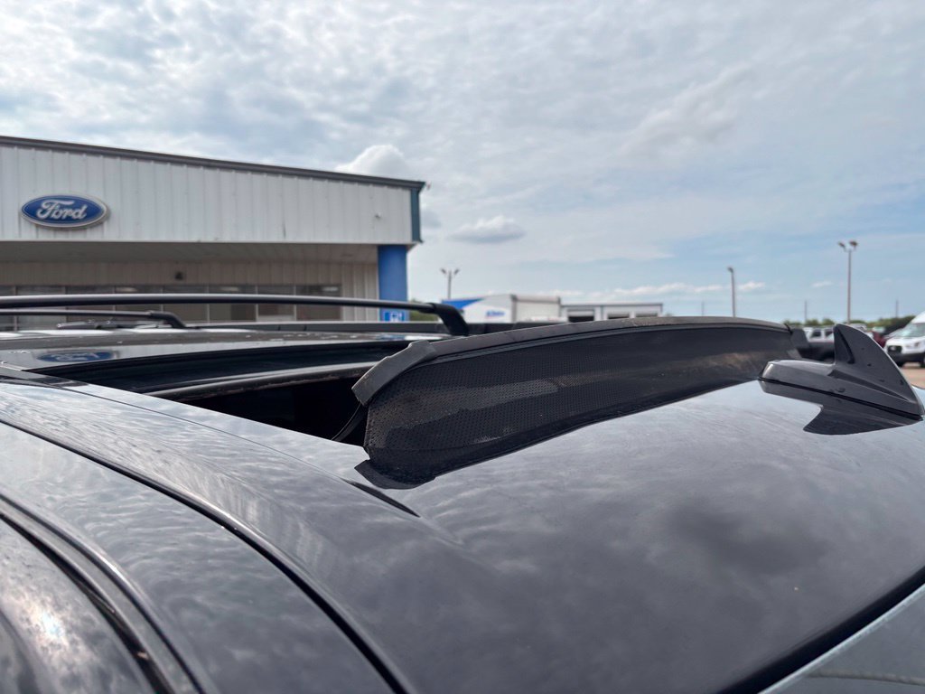 Used 2023 Black Ford XLT image 7
