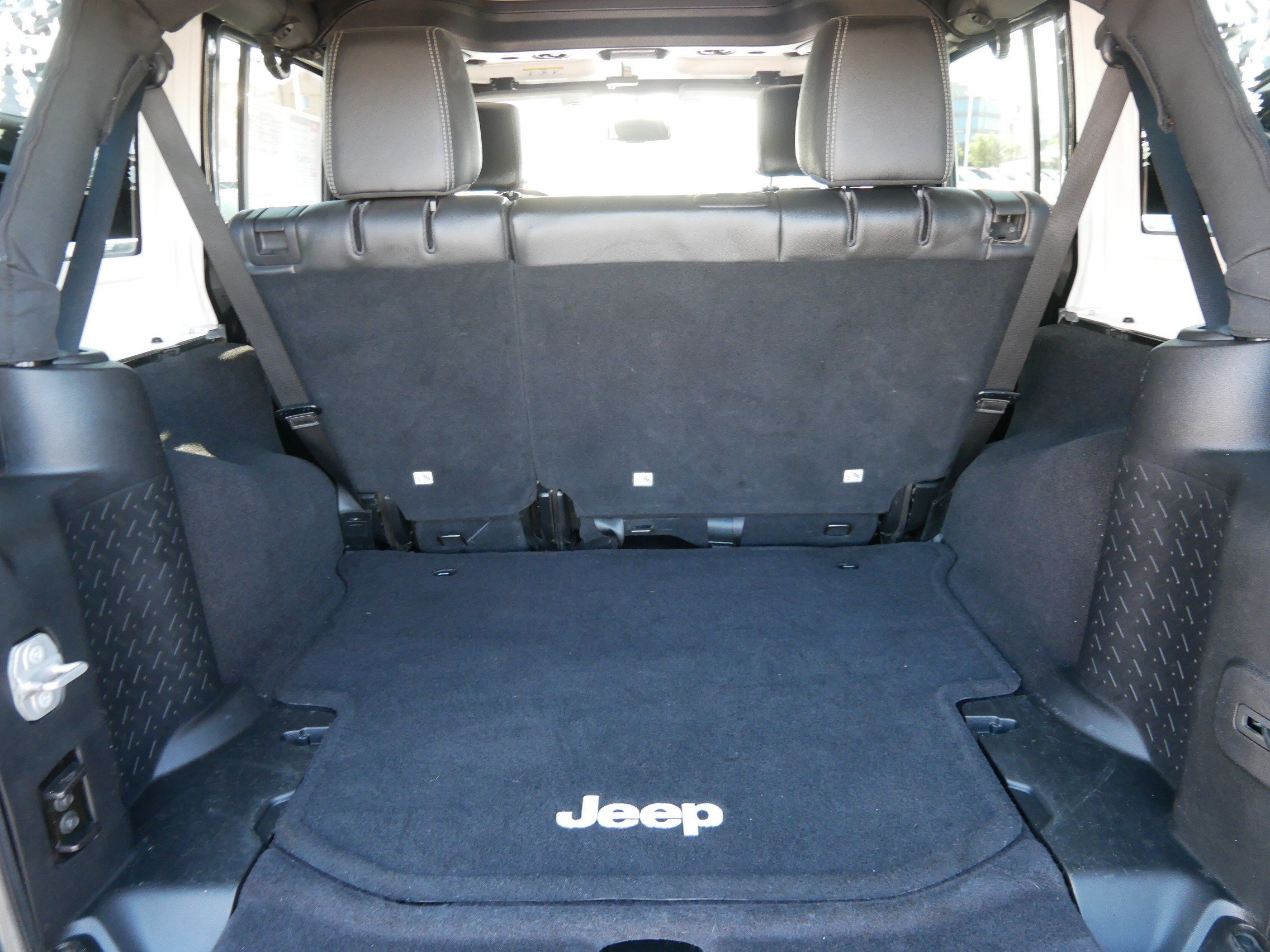 Used 2015 Black Clearcoat Jeep Rubicon image 18