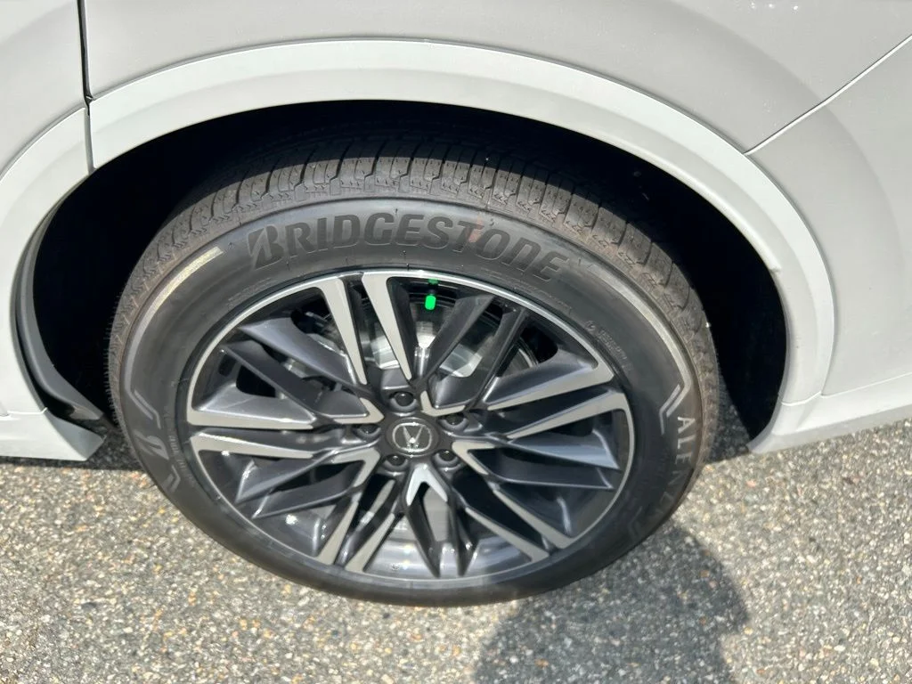 New 2026 Platinum White Pearl Acura Advance Package image 17