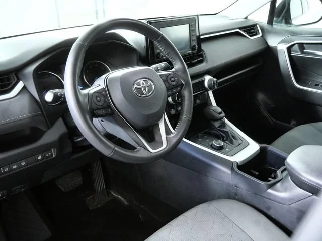 Certified Used 2022 White Toyota XLE image 3