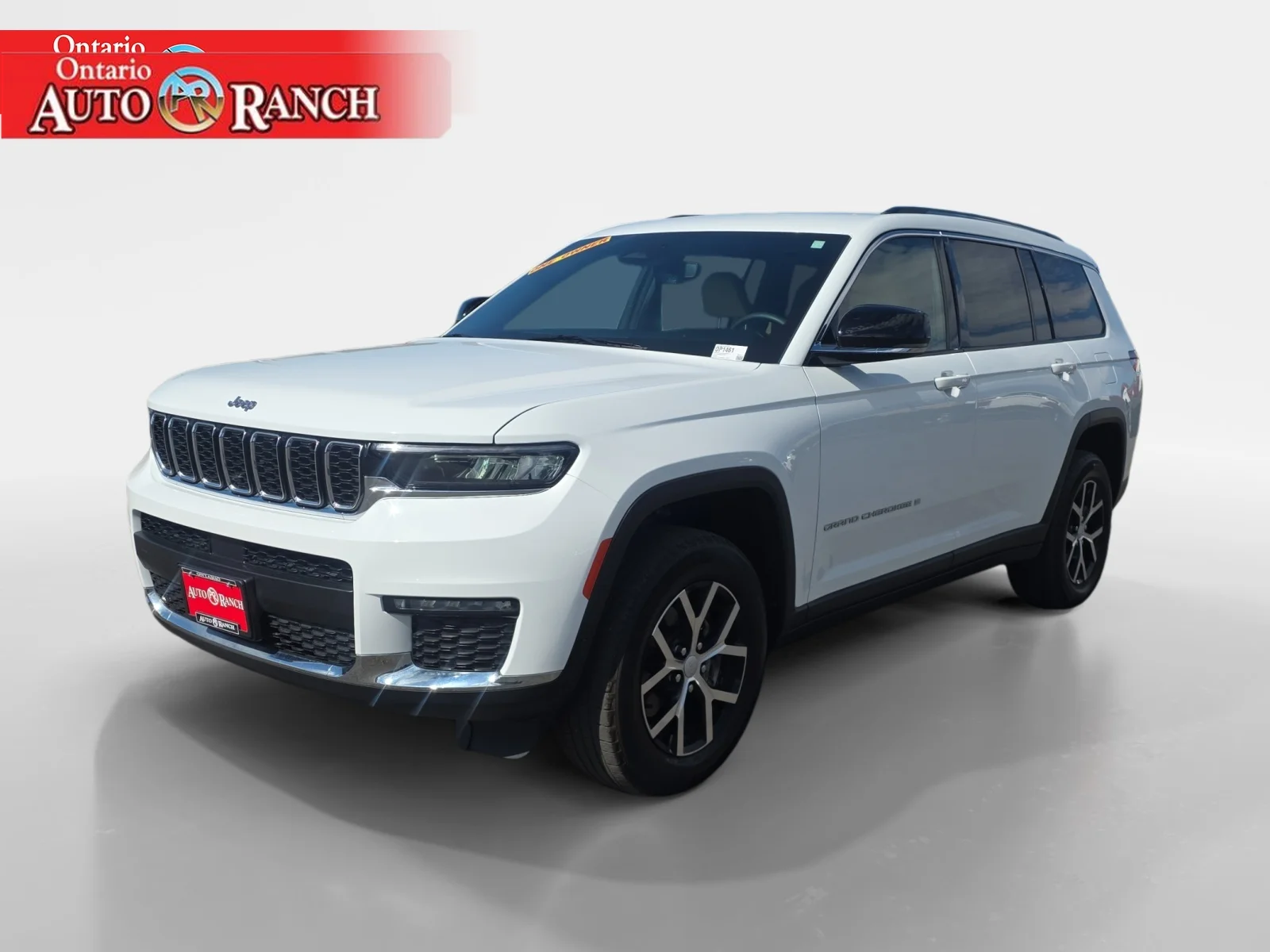 Used 2023 Bright White Clearcoat Jeep Limited image 7