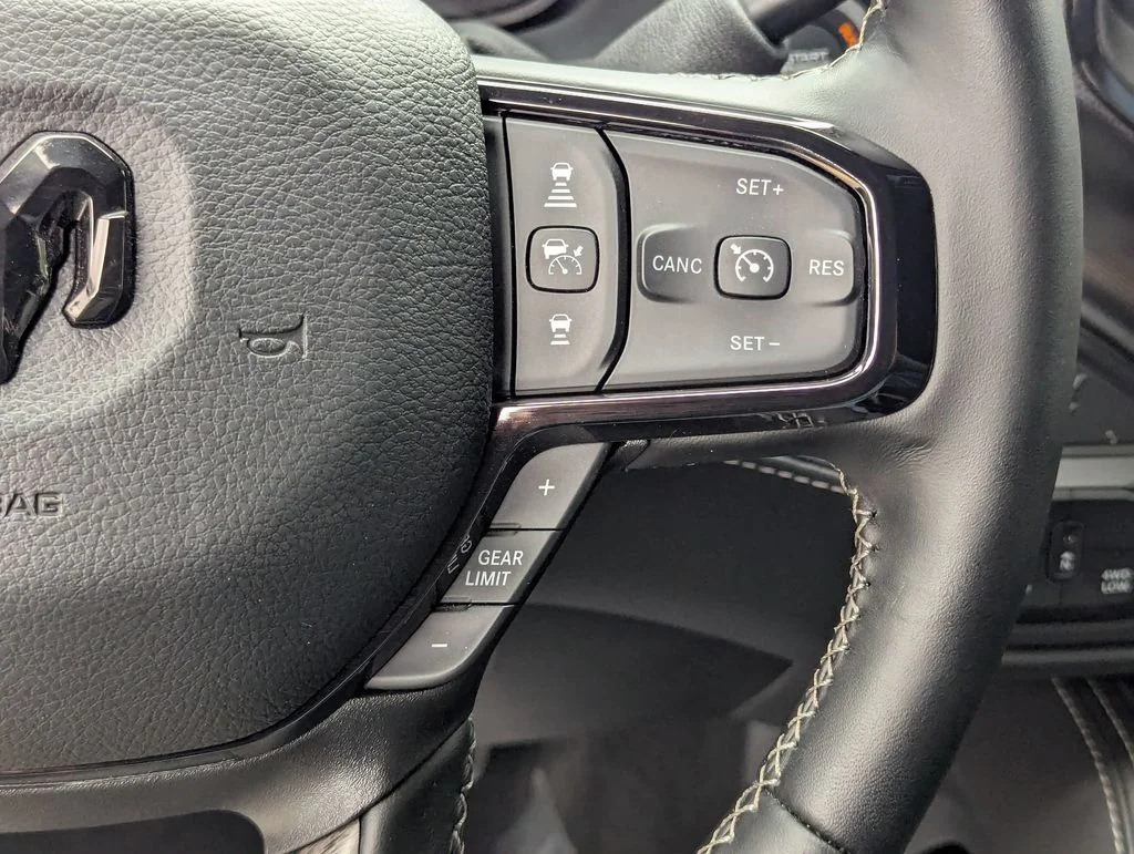 2026 RAM 3500 Limited - Photo 19