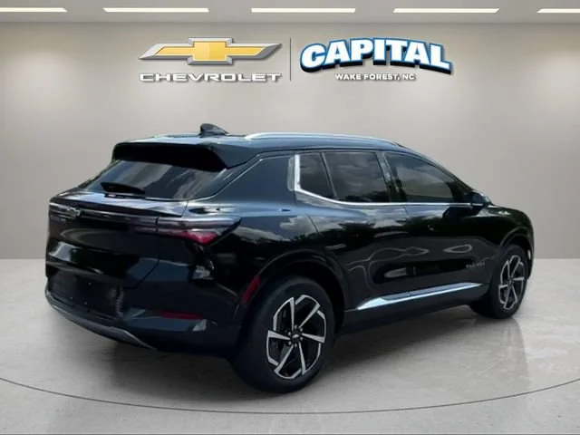 Used 2024 Black Chevrolet 2LT image 5