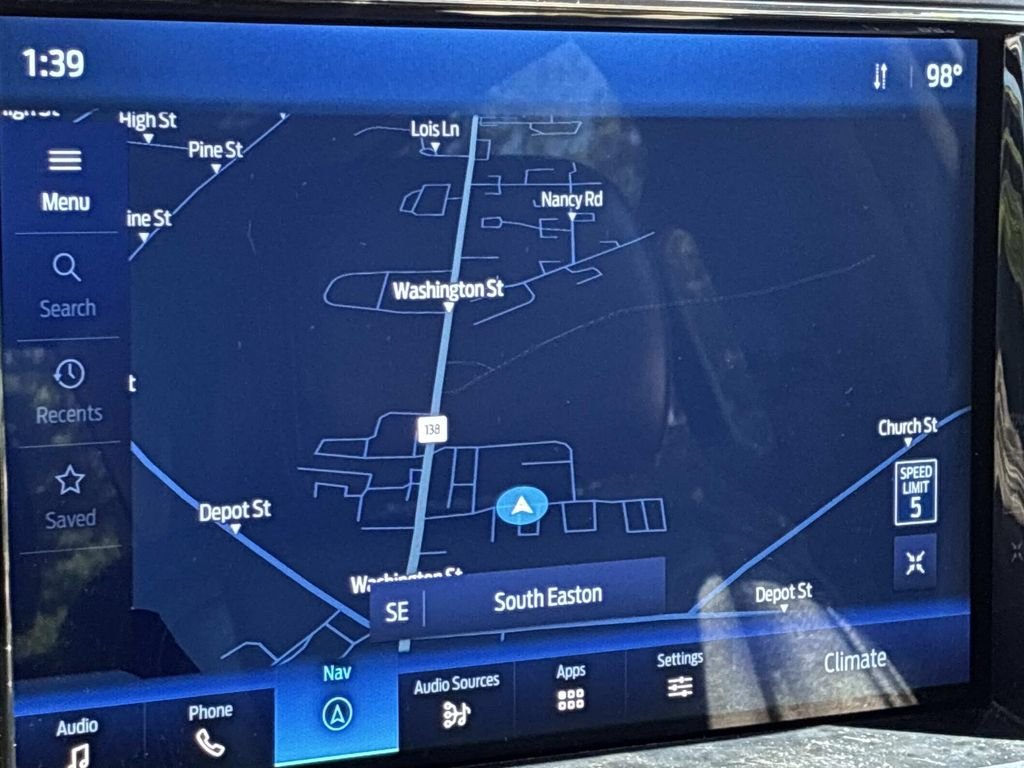 Used 2022 White Ford Lariat image 38