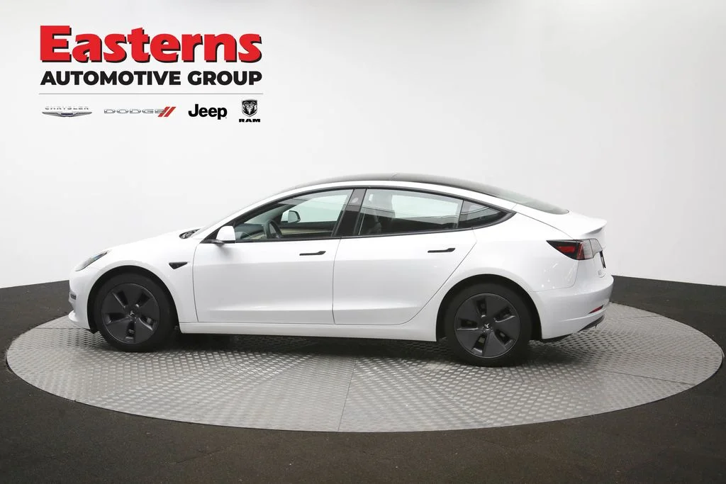 Used 2023 White Tesla Base image 59