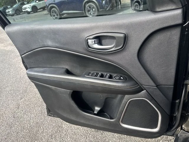 Used 2018 Black Jeep Latitude image 24