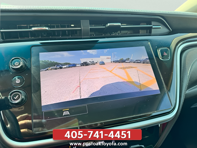 Used 2022 Black Chevrolet 1LT image 25