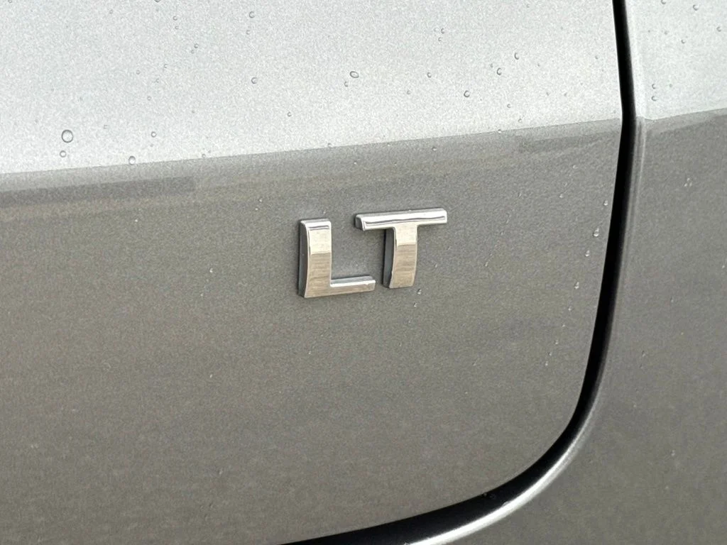 Used 2021 Gray Chevrolet LT image 27