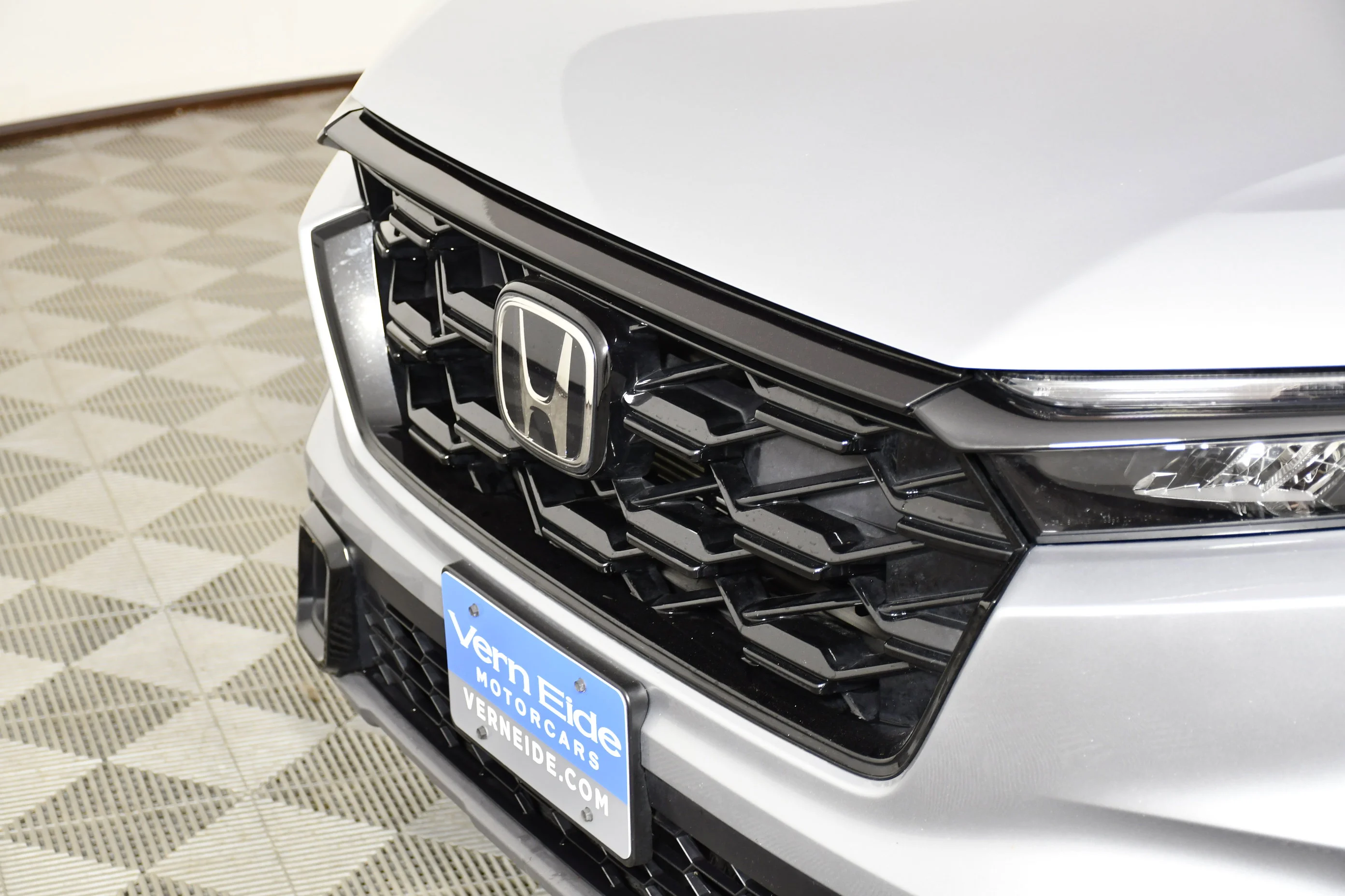Certified Used 2024 Silver Honda Sport image 11