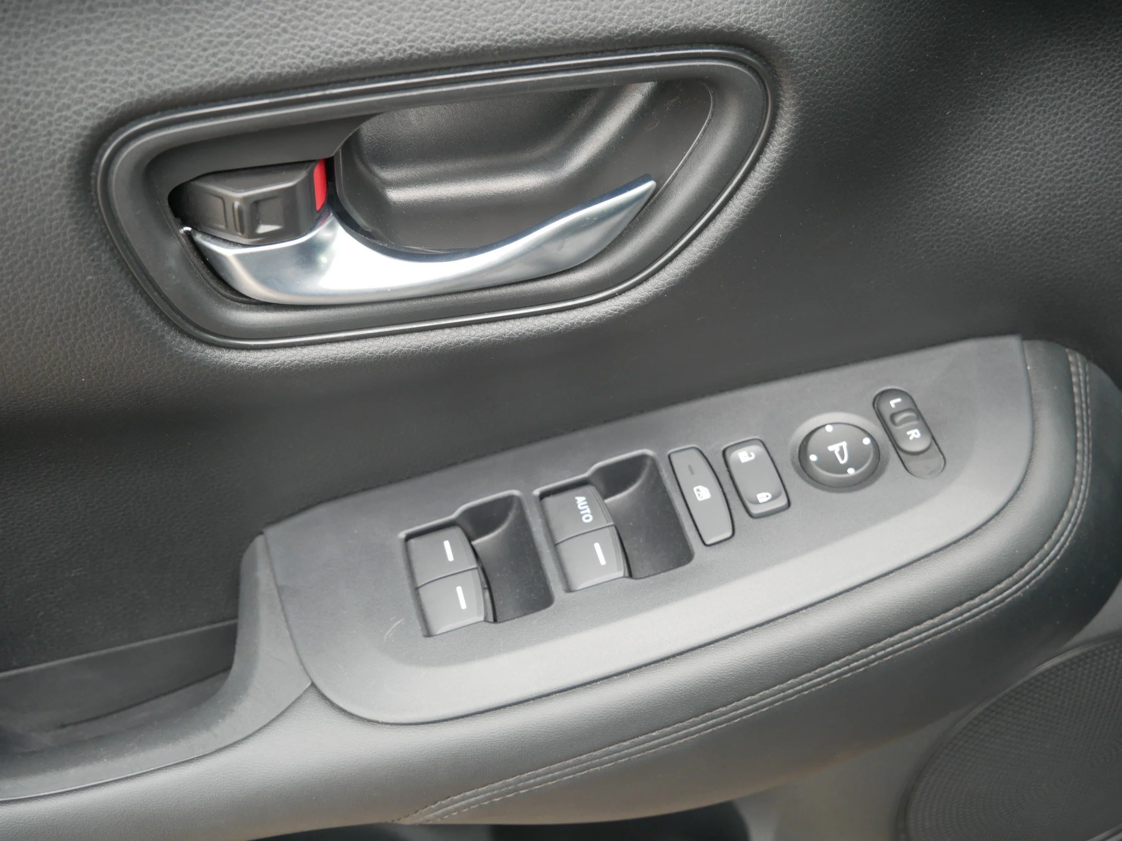Certified Used 2024 Modern Steel Metallic Honda LX image 19
